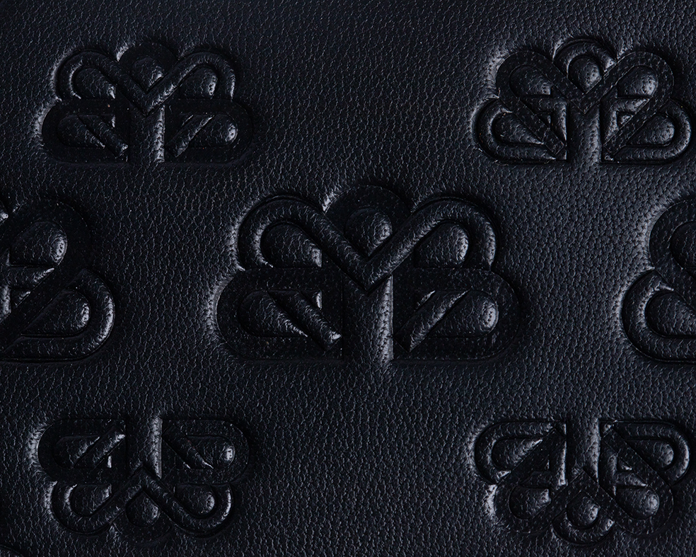 Concave Card Holder - Black