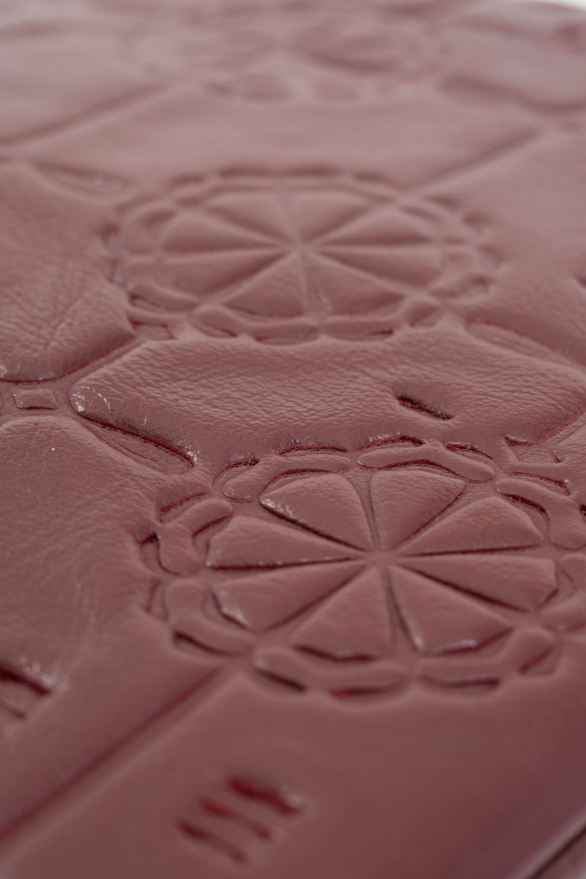 The Tokyo Sleeve - Maroon