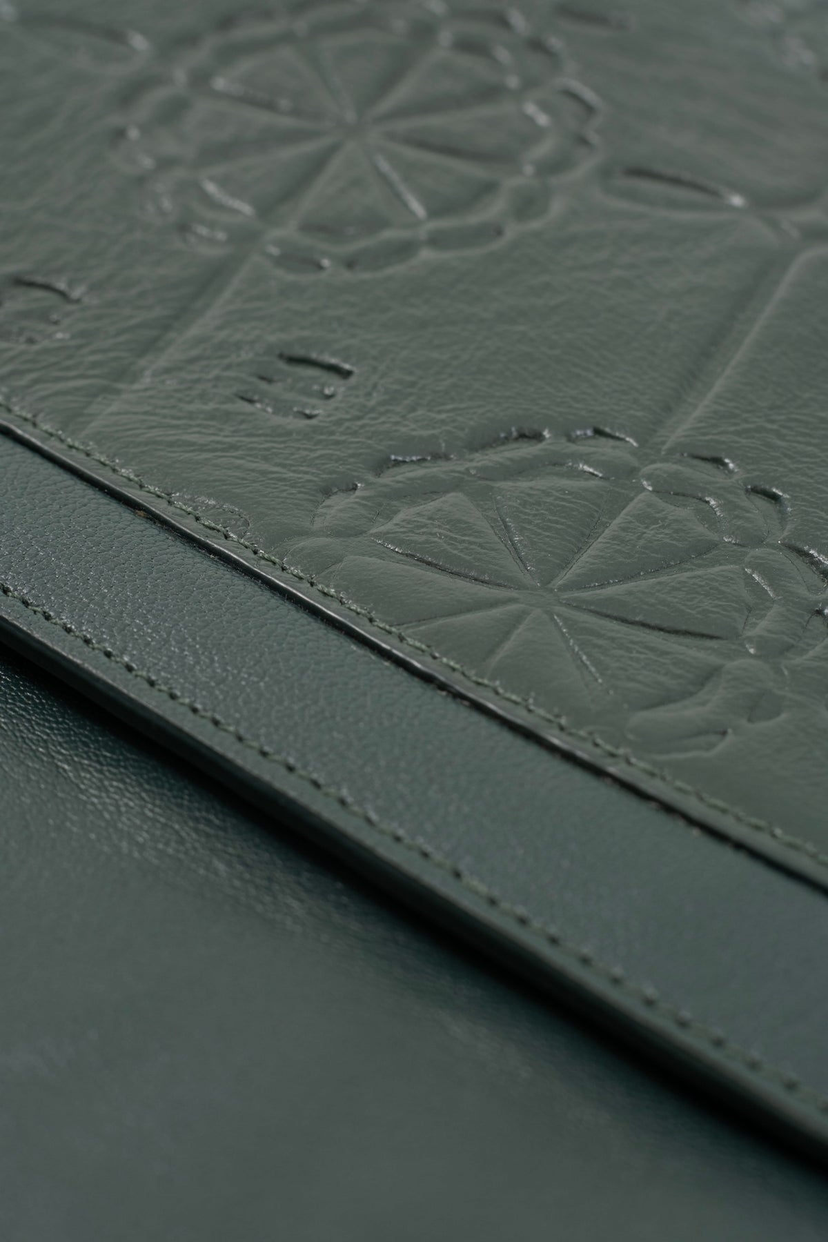 The Kyoto Sleeve - Emerald