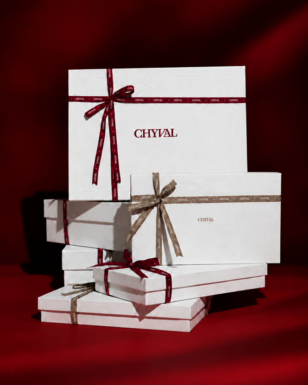 CHYVAL signature white gift boxes